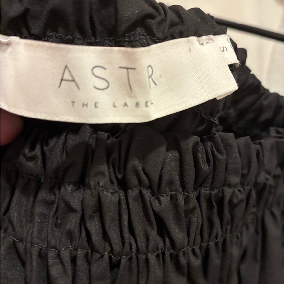 Astr Black Smocked Puff Sleeve Blouse - Picture 5 of 5